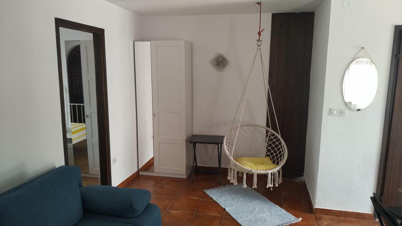 Apartments Kupine Бол Екстер'єр фото